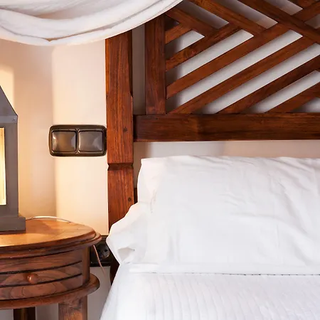 Hotel Boutique Reina Mora-3